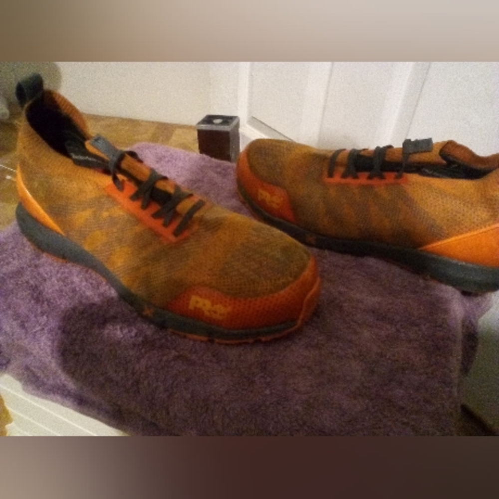 Timberland steal toe work tennis shoes